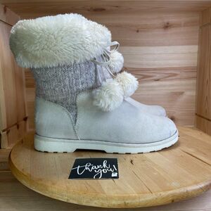 Makalu California Ivory Gray Faux Fur Lined Women's Boots Size 6.5